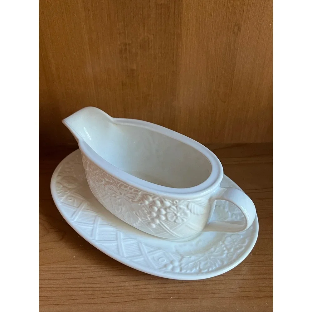 Mikasa English Countryside White Gravy Boat and Underplate Embossed Stoneware